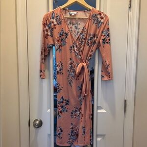 LuLaRoe Coral and Navy Floral Long Sleeve Dress